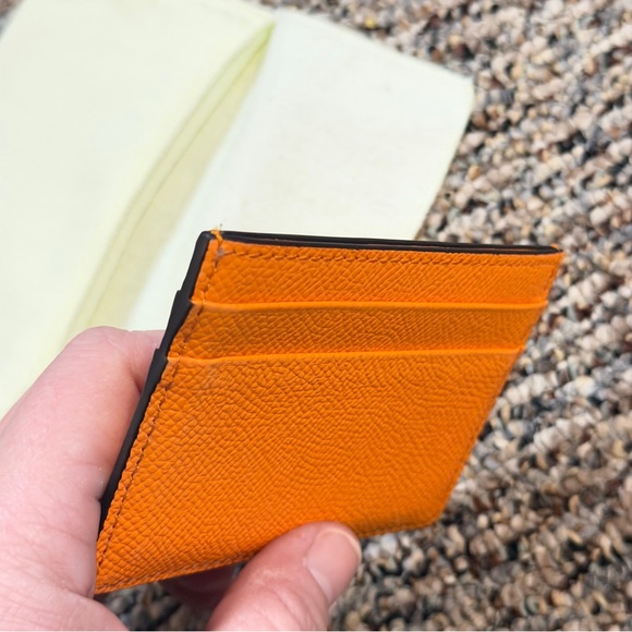 NWOT Burberry Tangerine Card Holder Dust Bag & certificate of authenticity - Picture 3 of 6